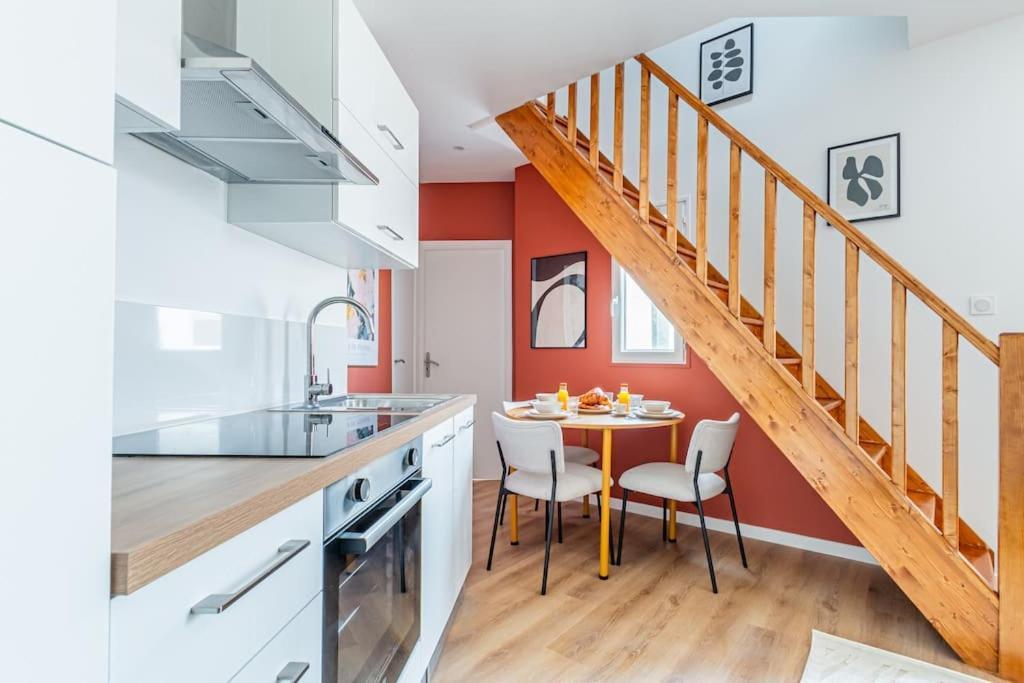 Appartement Colore A 5 Minutes De Paris *